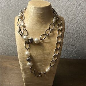 Elegant Silver and White Pearl Necklace